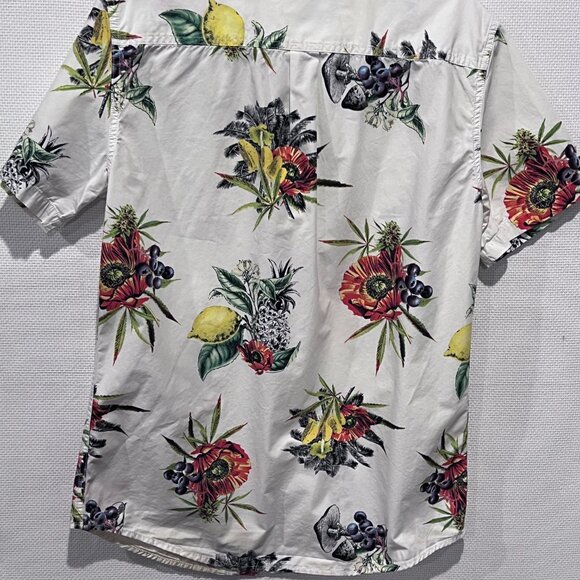 On The Byas Shirt Mens Medium Button Up Tropical Mushroom Floral Pocket Cotton - Picture 8 of 10